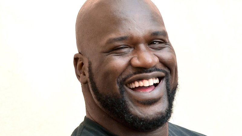 Довольный негр