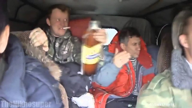 Мужики в УАЗЕ С пивом