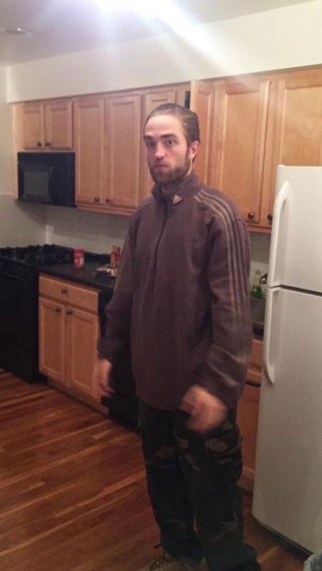 Роберт Паттинсон в адидасе