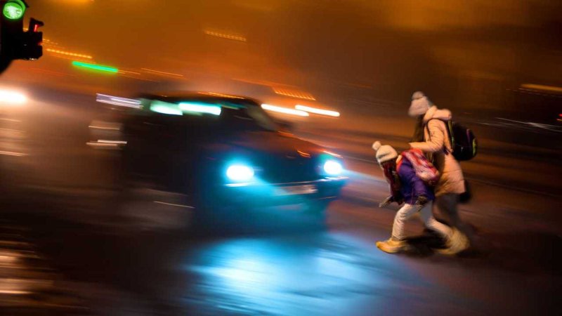 Пешеход в темноте