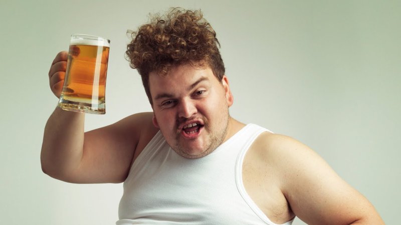 Мужик с пивом