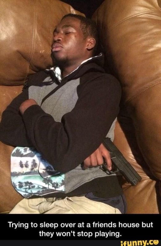 Темнокожий спит