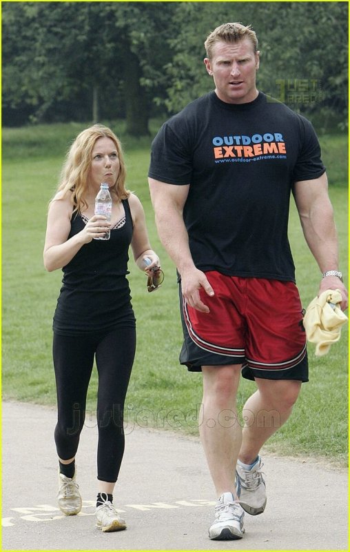 Крупный мужчина