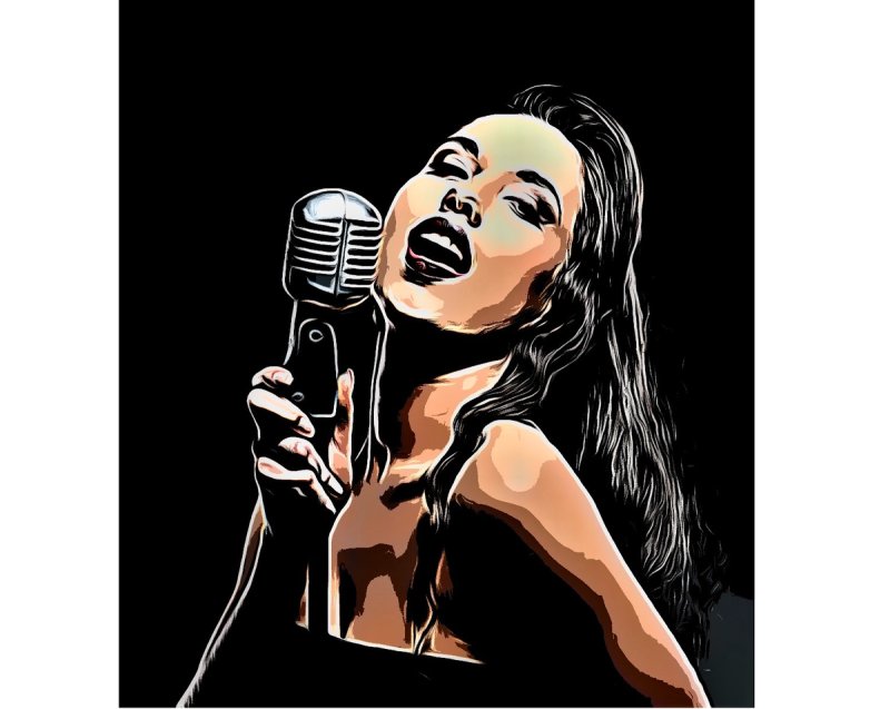 Девушка с микрофоном