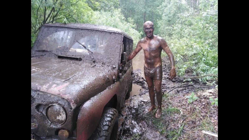 Очень грязный внедорожник