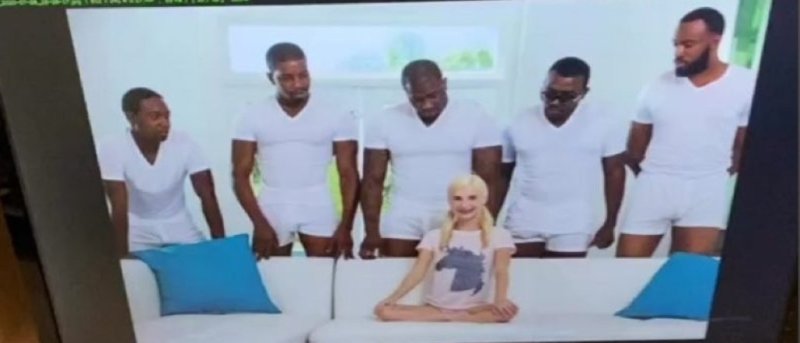 Ева Элфи и 7 негров