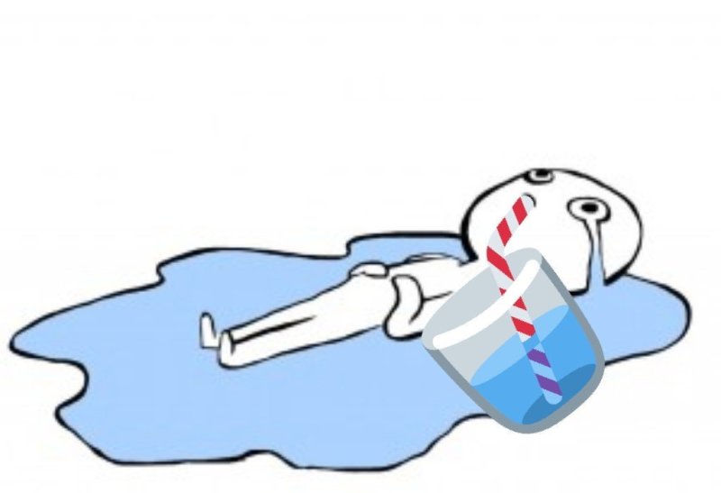 Человек лежит на полу в слезах