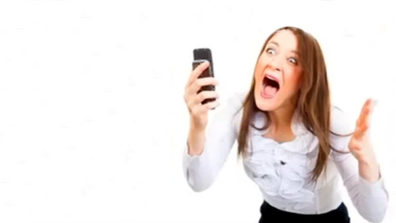 Мем с парнем и кричащей девушкой