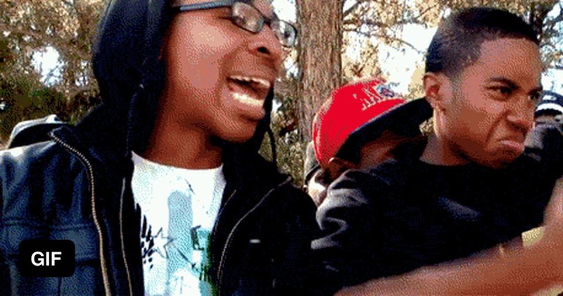 Негр удивляется