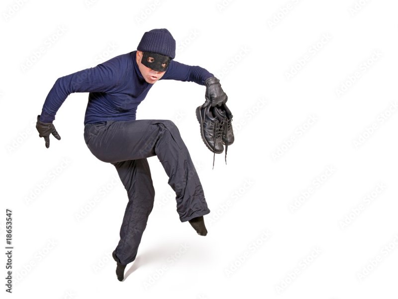 Вор крадется