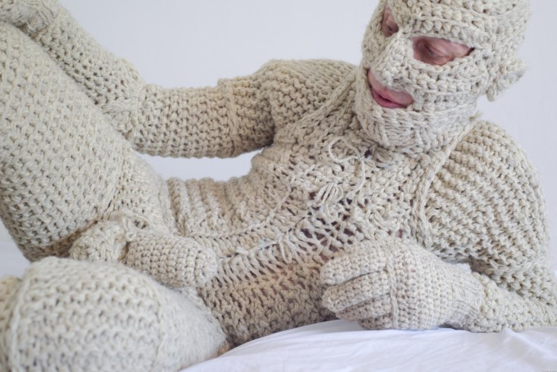 Смешные вязаные костюмы