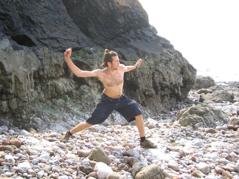 Брошенный камень