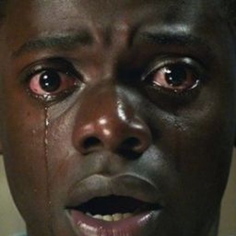 Плачущий афроамериканец