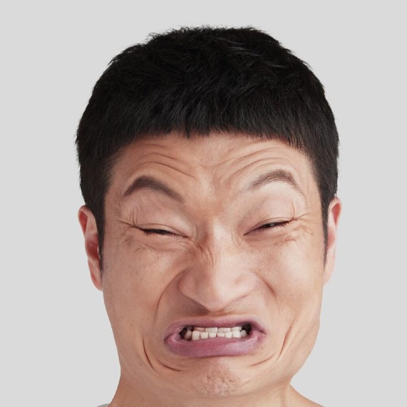 Недовольный китаец