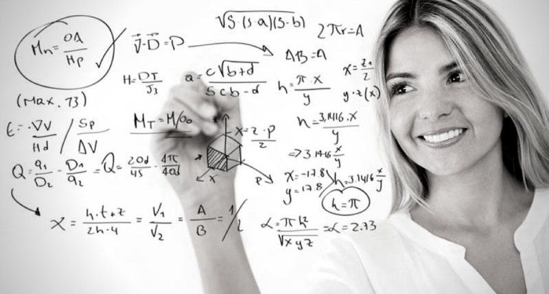 Девушка математика