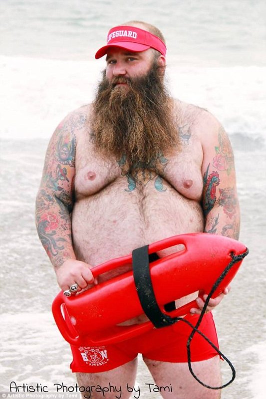 Толстый бородатый мужик