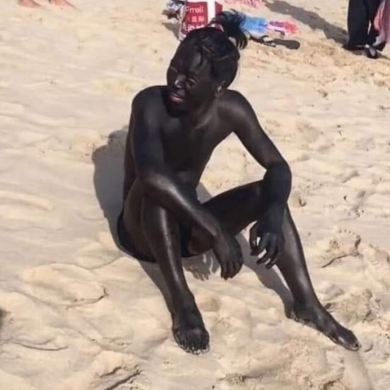 Загорелый афроамериканец