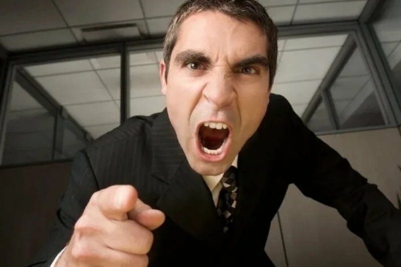 Злой мужчина