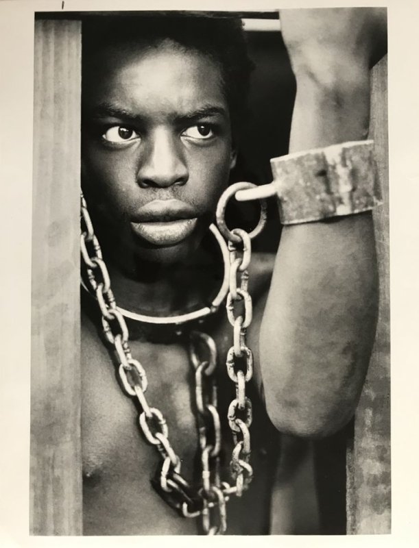 Раб на цепи