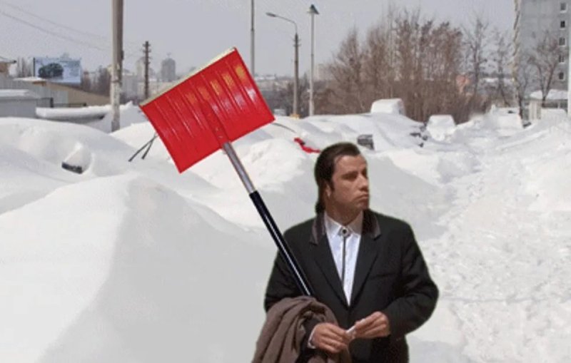 Чистить снег