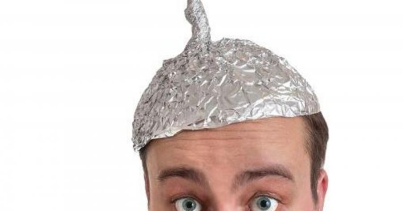 Шлем из фольги