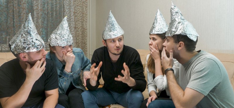 Шапочка из фольги