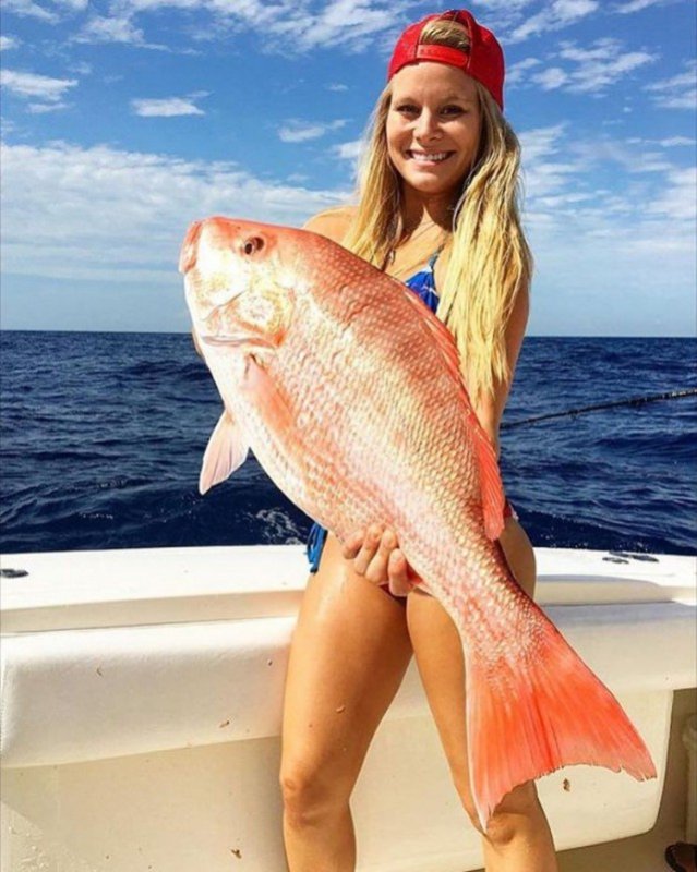 Телка с рыбой