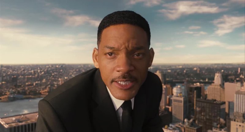 Уилл Смит, «люди в черном 3» (2012)