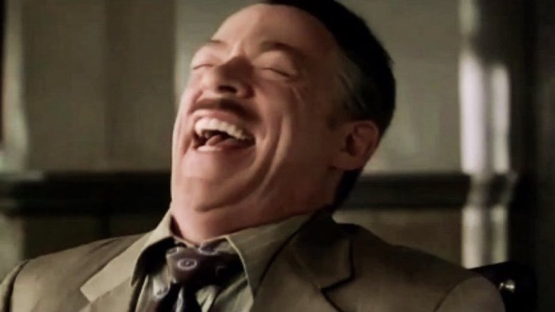 Джона джеймсон смеется