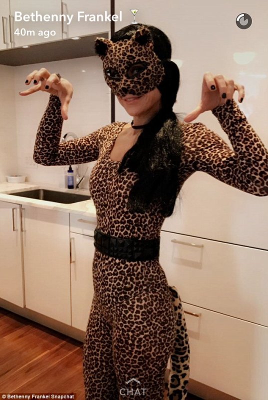 Леопардовый костюм