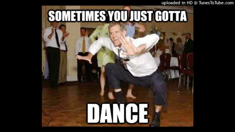 Дед танцует Мем