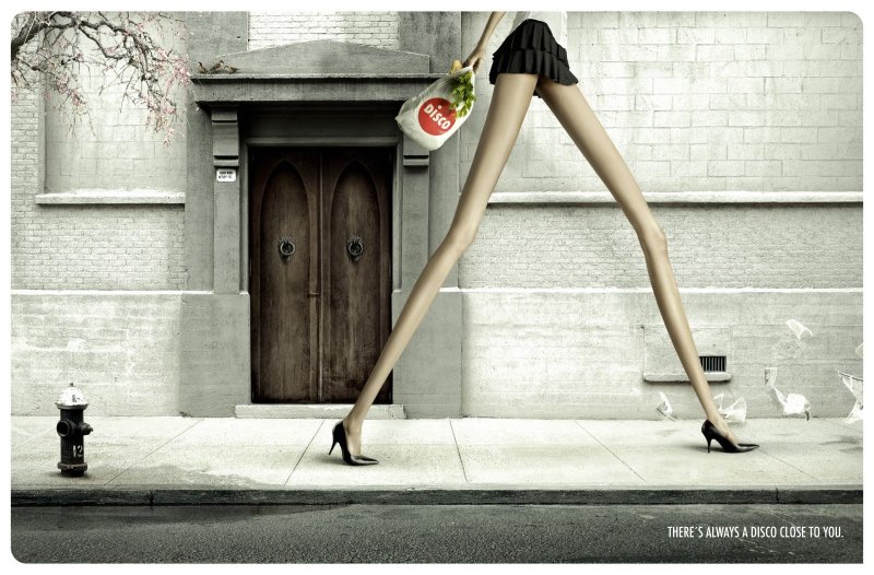 Чел с длинными ногами