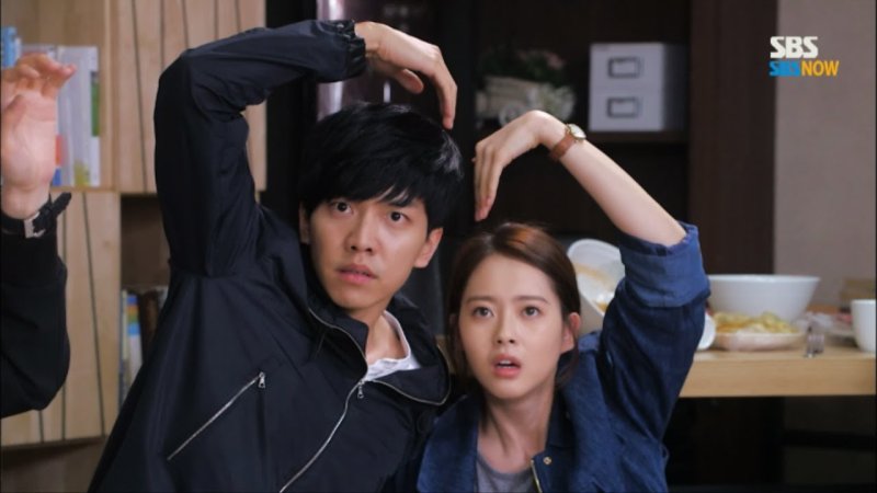 Дорама you’re all Surrounded