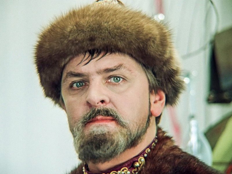 Крест животворящий Иван Васильевич