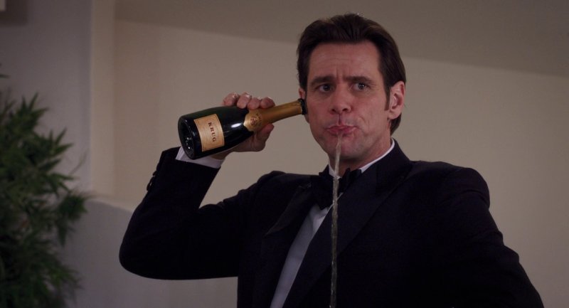 Джим Керри пьет