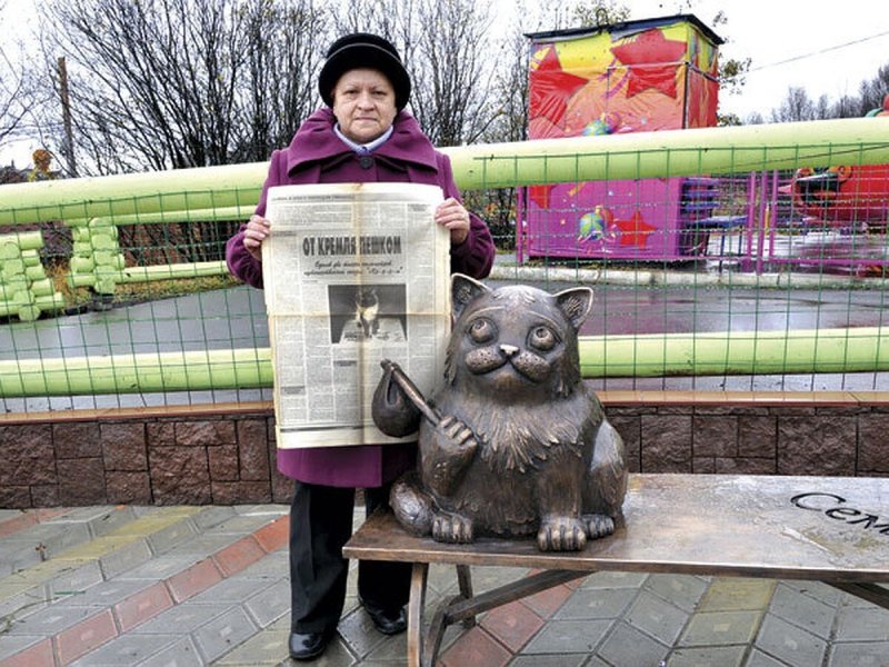 Кот семён - Мурманс - памятник