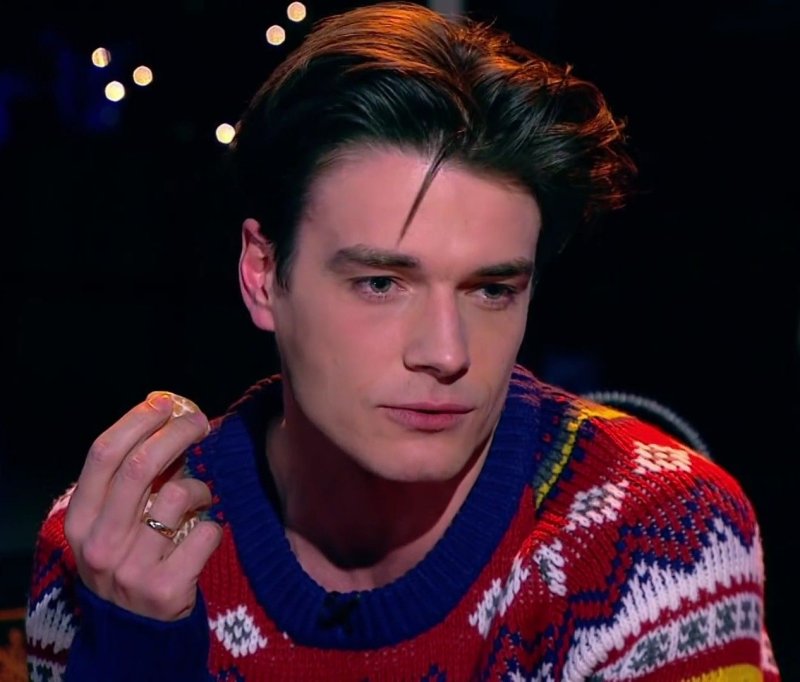 Мужики в форме Матвеев