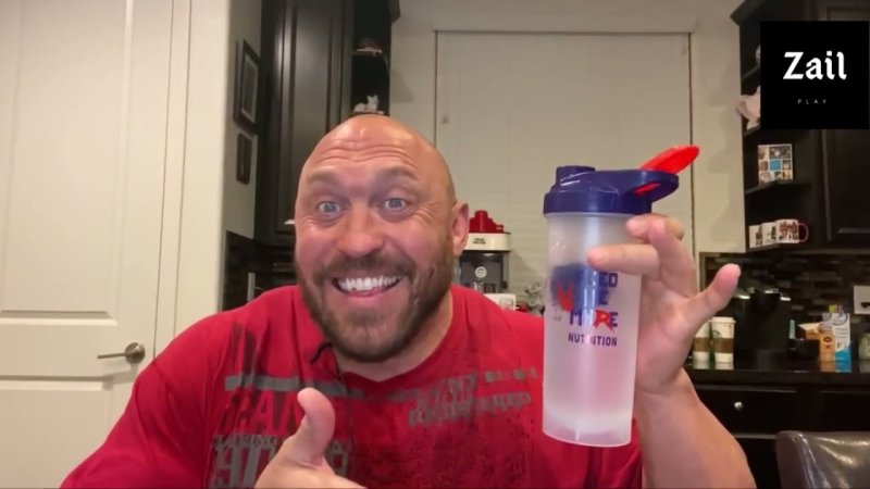 Мужик с чипсами