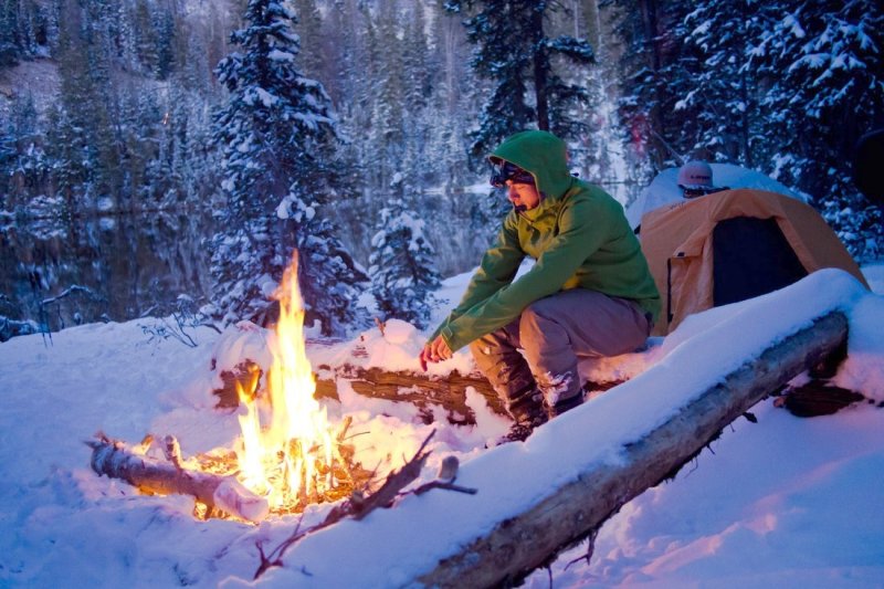 Палатка в лесу