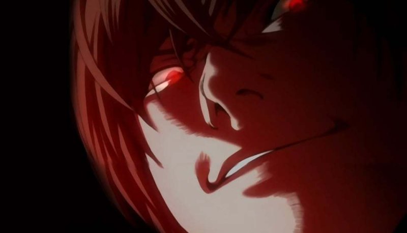 Кира улыбается тетрадь смерти