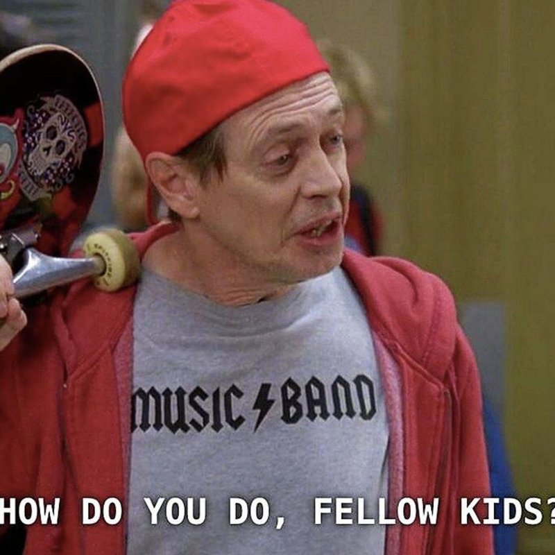 Стив Бушеми в кепке