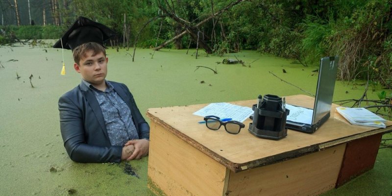 Мем в болоте