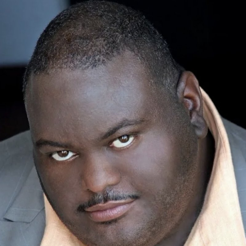Lavell Crawford