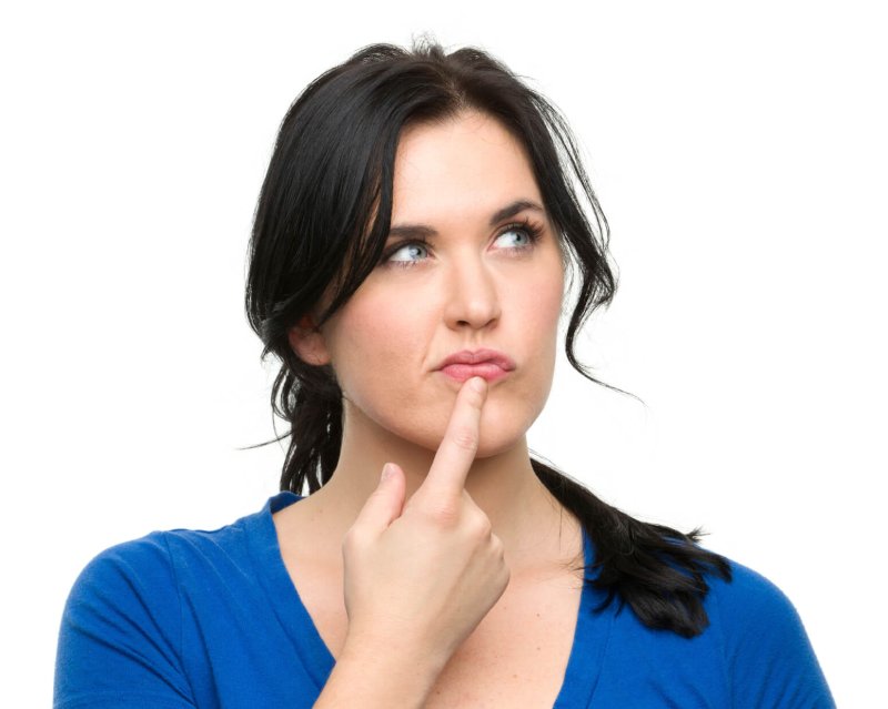 Женщина в раздумьях