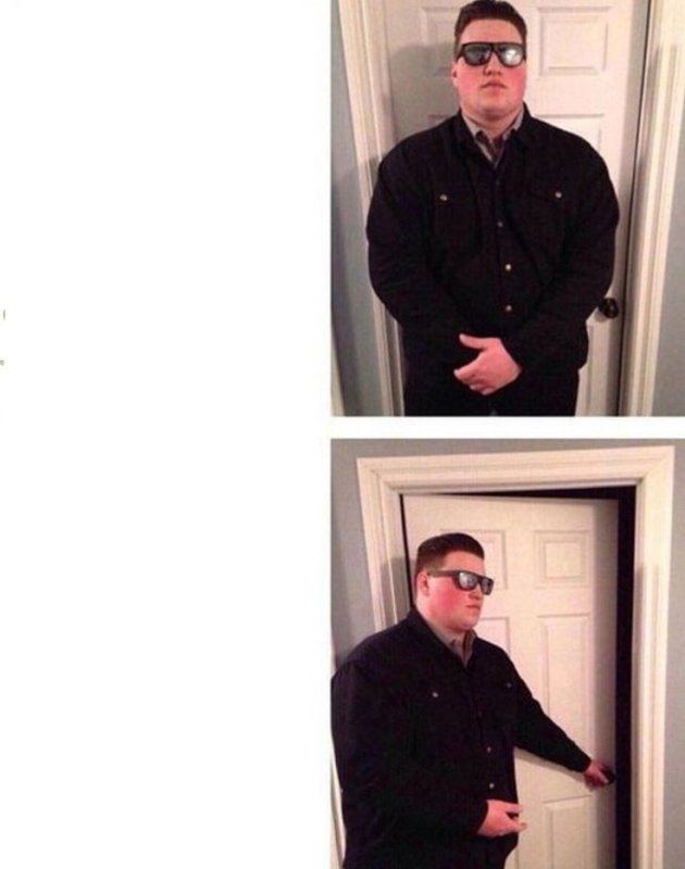 Мем охранник у двери