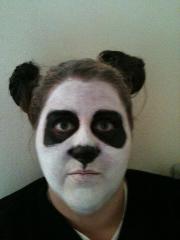 Панда и человек