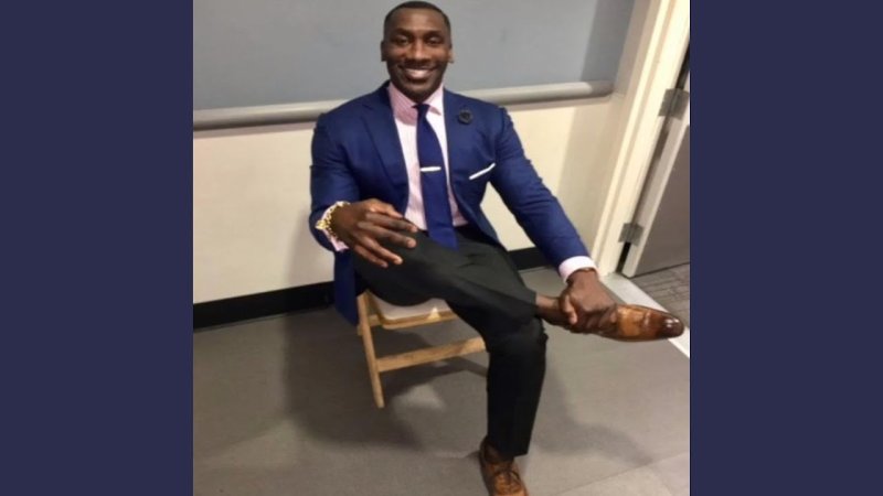 Негр в пиджаке