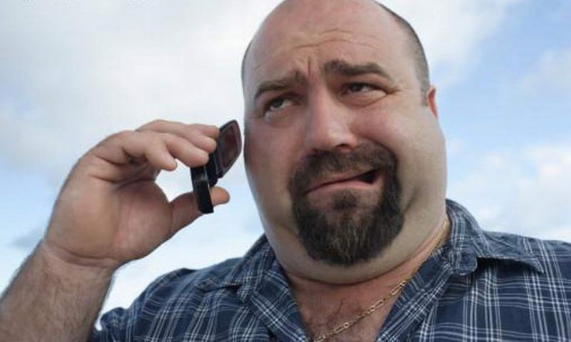 Злой мужик с телефоном