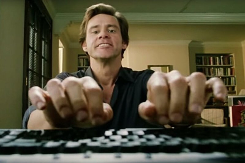 Брюс Всемогущий собака