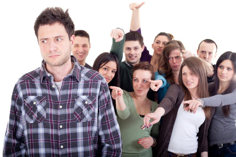 Смеются над одним